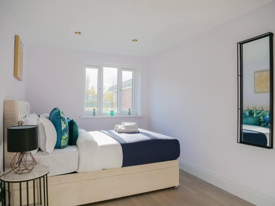 Stylish Retreat For Your Short Getaway Londra Exterior foto